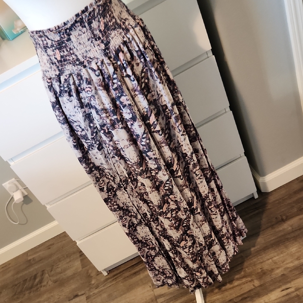 🧜‍♀️ 4/$30 Side-slit Flowy Pants with Smocked Waist Band - Picture 5 of 10